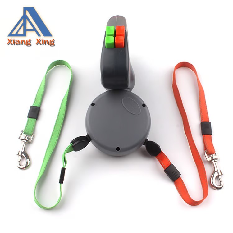 Two Dog Reflective Retractable Pet Leash